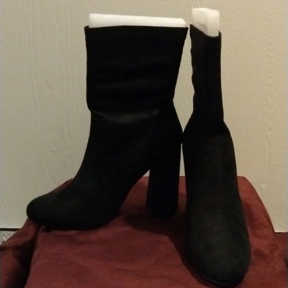 NIB MIDWAY LENGTH FAUX SUEDE BOOTS WITH EMBROIDERY IN BLACK SZ 39, 40 - Picture 4 of 10